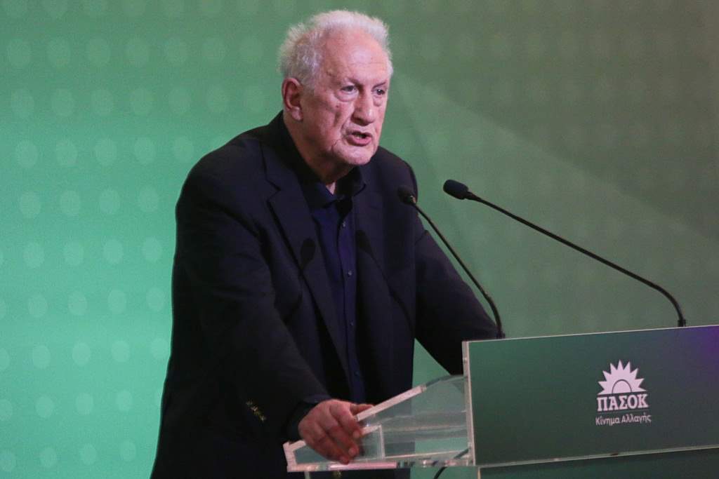 Να μ’ αγαπάς: Ο Χάρης ανακαλύπτει την σκληρή αλήθεια για τον ξυλοδαρμό του