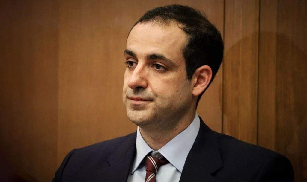 Μια νύχτα μόνο: Ο Οδυσσέας και η Αρετή μιλούν στον μικρό Πέτρο για…