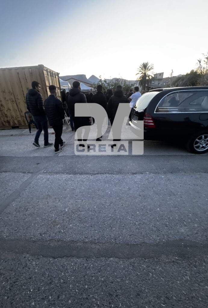 Μακρόν: Τηλεφωνική επικοινωνία με Πεζεσκιάν – Άρση του αποκλεισμού στα Στενά του Ορμούζ χωρίς όρους