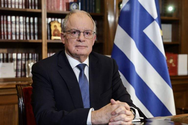 Μήνυση από Καρυστιανού και Αυγερινό κατά Καραχάλιου: Να καταθέσει την υποτιθέμενη «εντολή» για τη δημιουργία του κόμματος