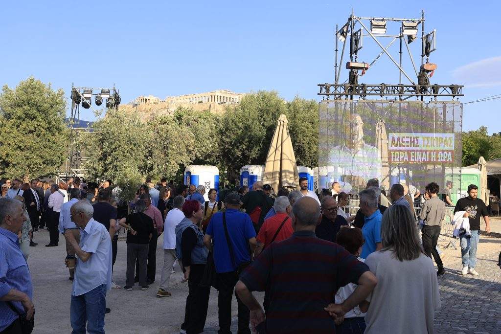 Η Lancia βάζει στη πρίζα τη Gamma με 1.000 χλμ. αυτονομία και 375 ίππους
