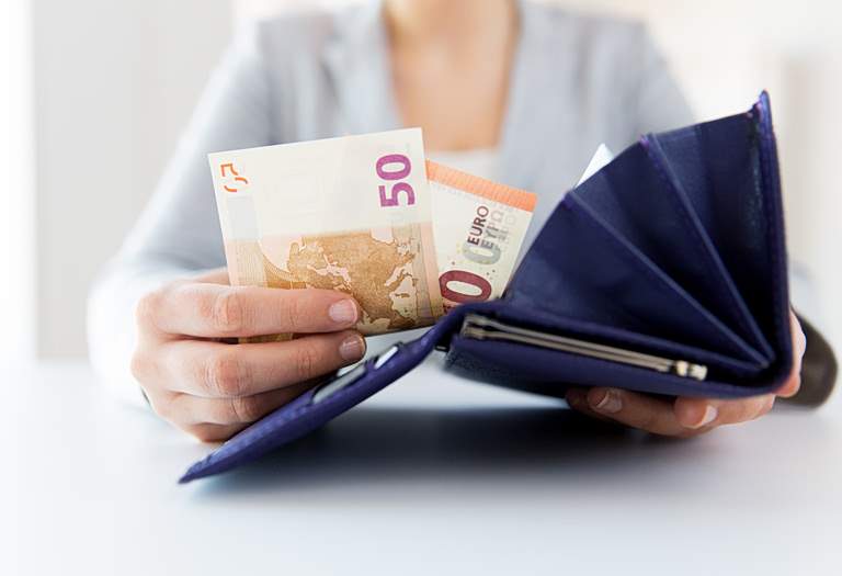 Επικίνδυνη κλιμάκωση στα Στενά του Ορμούζ: Το Ιράν εξαπέλυσε επίθεση με drones, απάντησαν οι ΗΠΑ