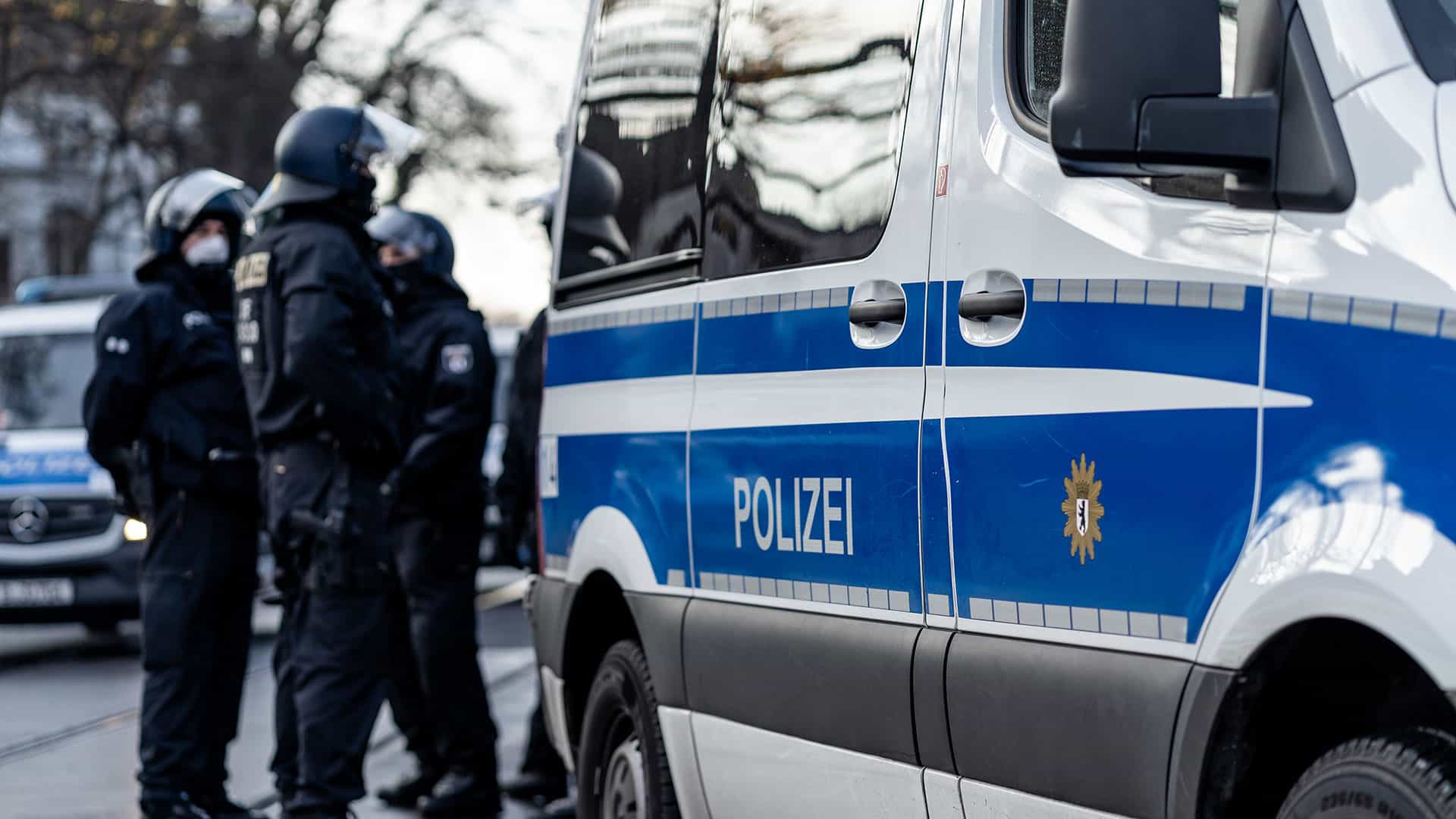 Η εκεχειρία σε μηχανική υποστήριξη λέει ο Τραμπ, που εξετάζει στρατιωτική δράση εναντίο του Ιράν