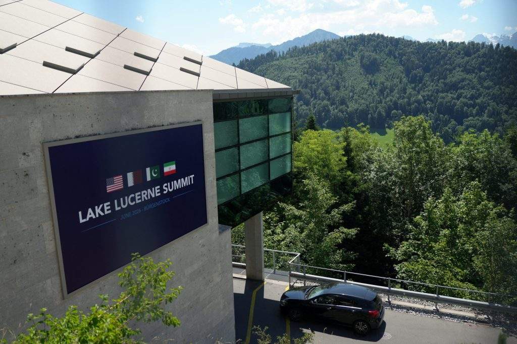 Άγρια επίθεση σε γυναίκα στο Αγρίνιο από τον σύντροφό της, της χτύπησε το κεφάλι της σε τζάμι