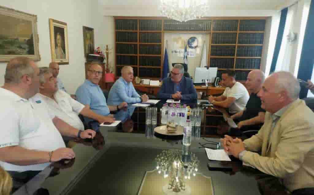 Στο Bay Queen στον Μούδρο το ζούμε αλλιώς…Εδώ το καλοκαίρι δεν είναι εποχή… είναι κατάσταση!