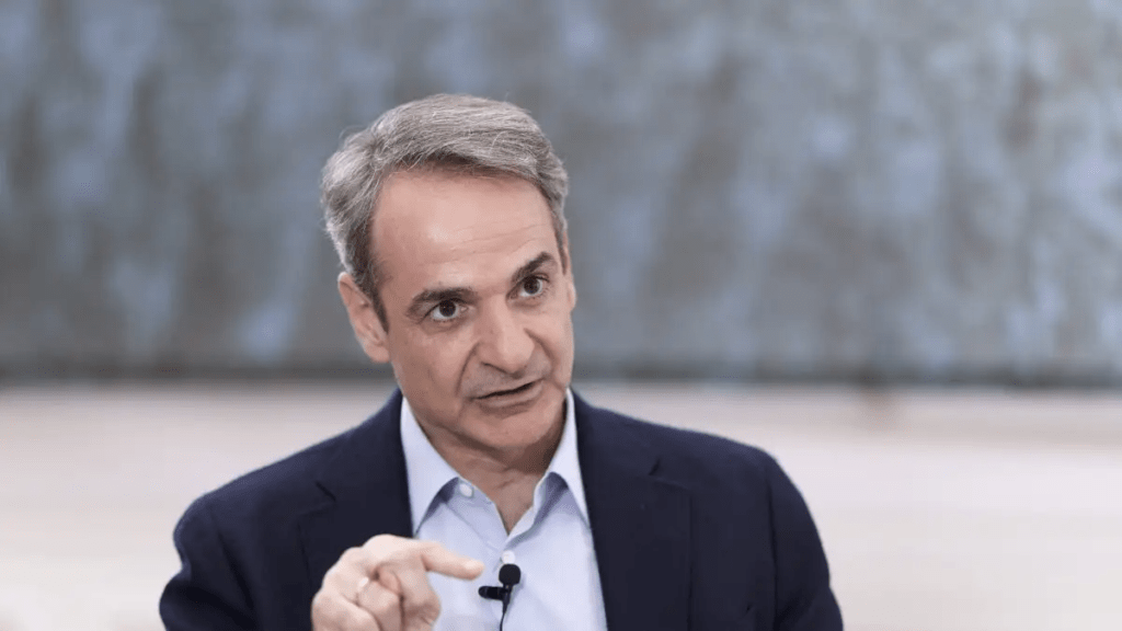 Ελένη Τσολάκη – Παύλος Πετρουλάκης: Βάφτισαν την κόρη τους στο Λαγονήσι (φωτογραφίες)