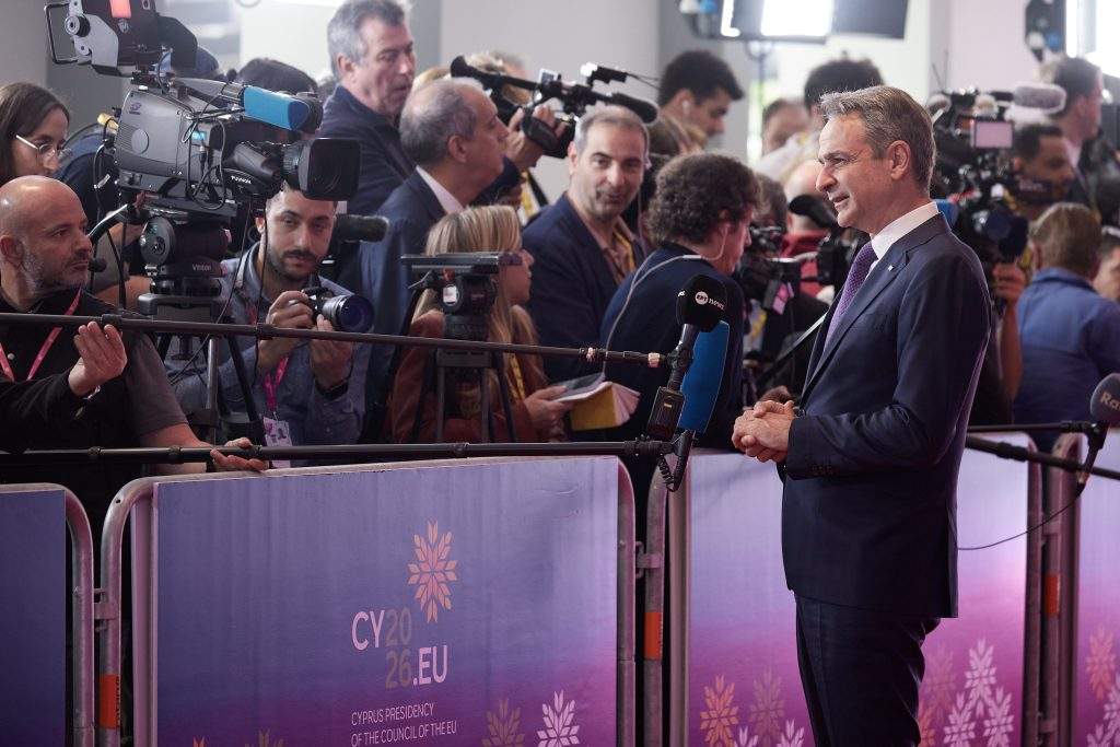 Μία νύχτα μόνο: Παντρεύονται και υποδέχονται το μωράκι τους