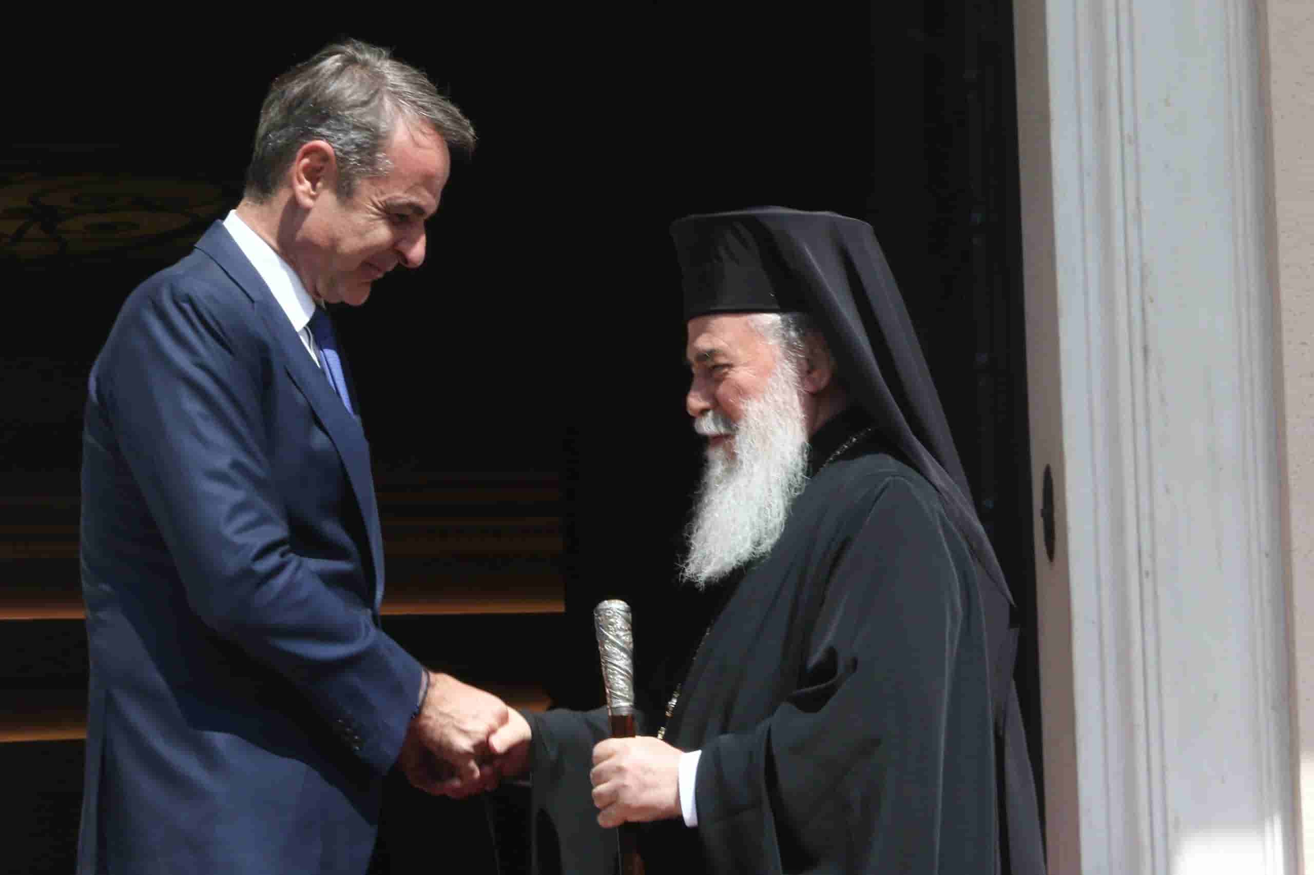 Πώς να απομακρύνετε τις κατσαρίδες από το σπίτι σας μια για πάντα