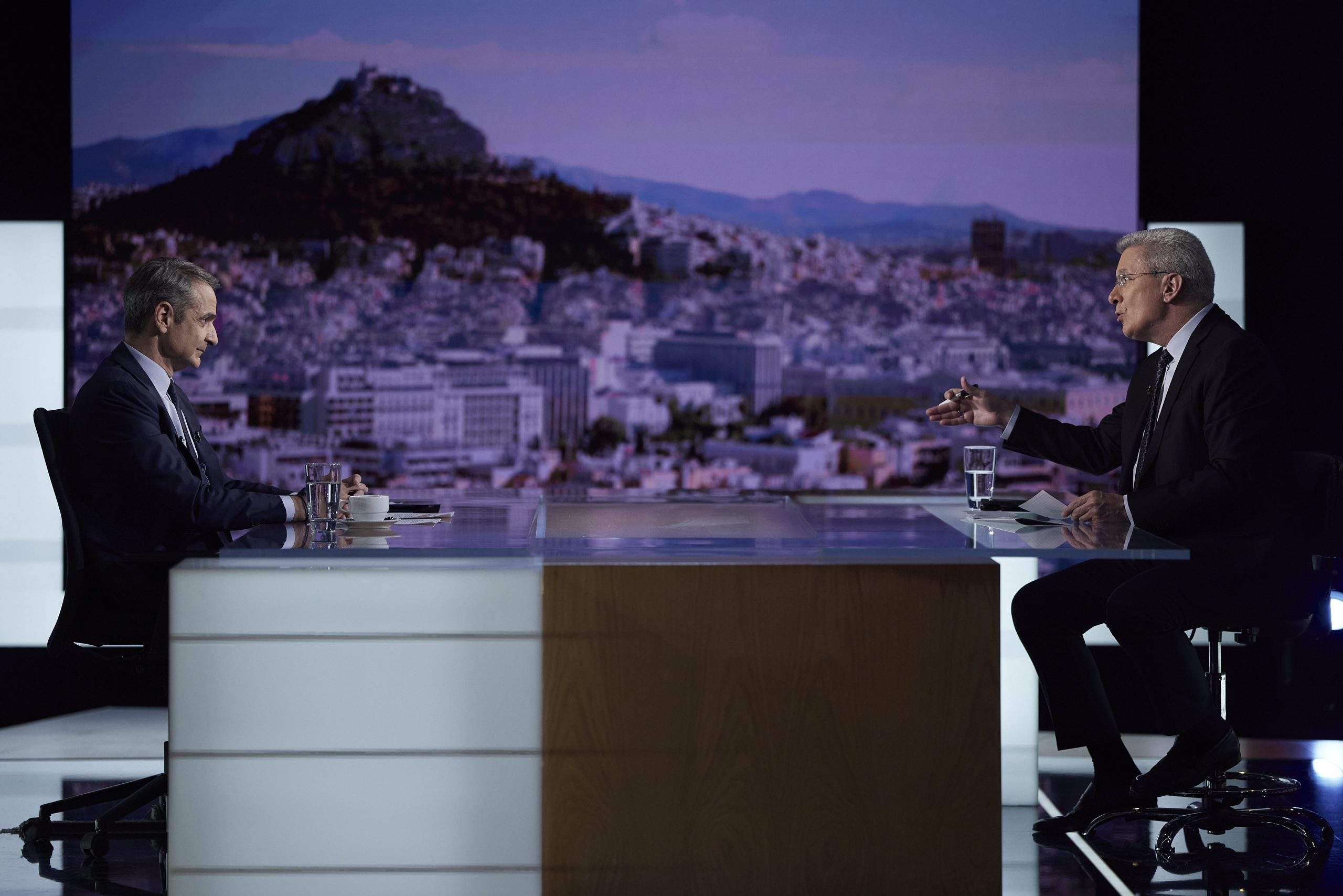 Εντοπίστηκε φυτεία με περισσότερα από 6.600 δενδρύλλια κάνναβης στην Κορινθία – Έντεκα συλλήψεις