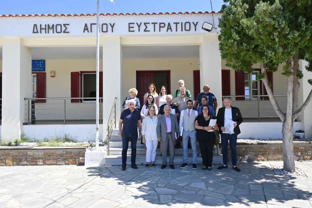 Τζακ Σλόσμπεργκ: Ο εγγονός του Κένεντι διεκδικεί τον Λευκό Οίκο, είναι single, δεν περνάει καλά – «Ψάχνω τον έρωτα»