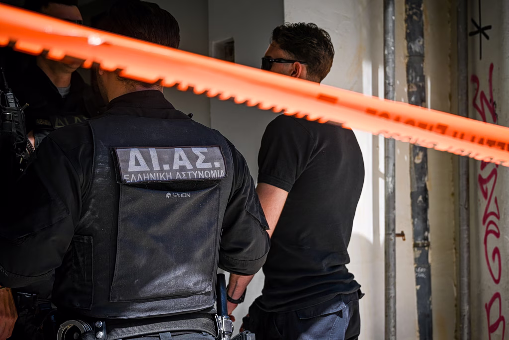 Πυροβολισμοί στα Εξάρχεια – Ένας νεκρός