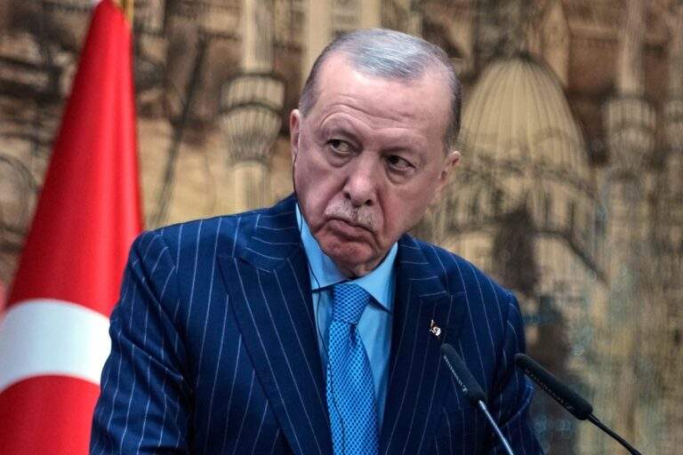 5 συνήθειες που έχουν οι λιγότερο επιτυχημένοι άνθρωποι, σύμφωνα με ειδικούς