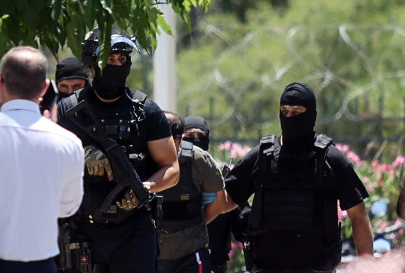 Μπλε Ώρες: Το νέο τρέιλερ της σειράς του ΣΚΑΪ