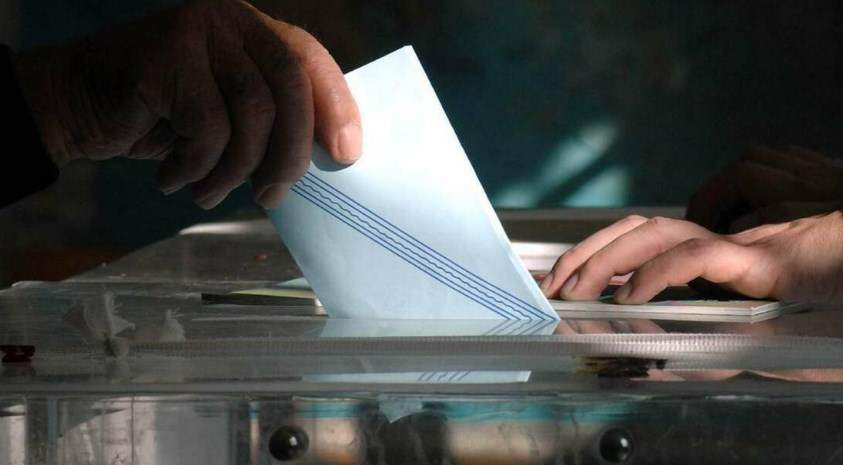 Ποια καθημερινή συνήθεια στο μπαλκόνι φέρνει μακροζωία χωρίς άνοια