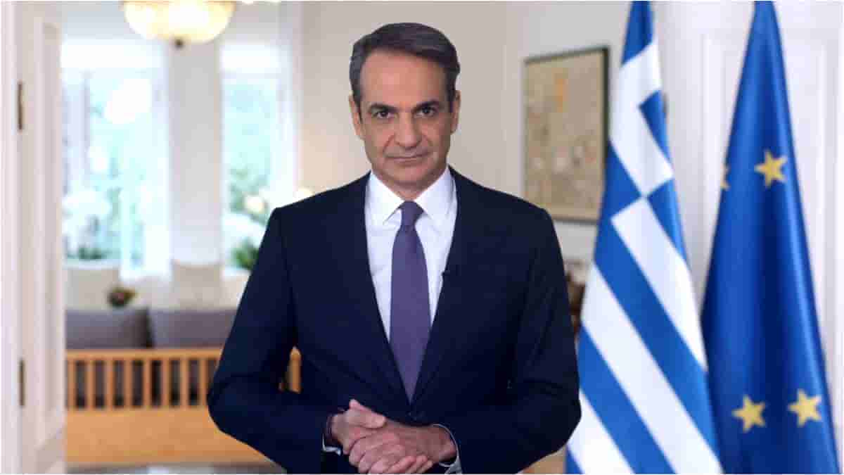 Το βιβλίο που πρέπει να κρατάς την επόμενη φορά που θα πας παραλία