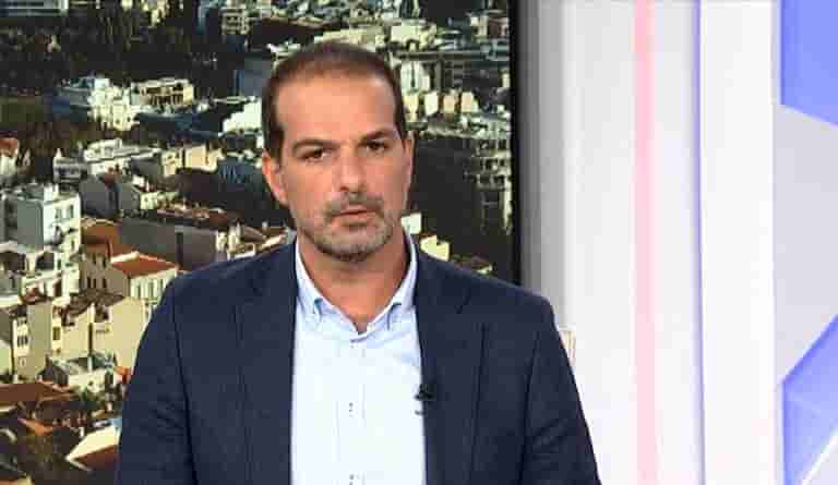 Παιανία: Ομάδα 30 ατόμων χτύπησε ανήλικο στο κεφάλι με ρόπαλα – Έκλεψαν τα παπούτσια φίλου του