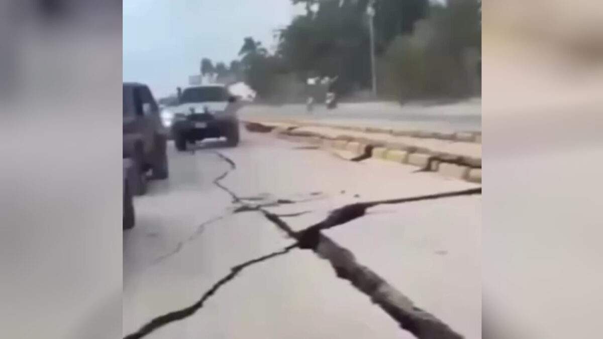 Σοβαρό τροχαίο με ανατροπή φορτηγού στα Δίκαια