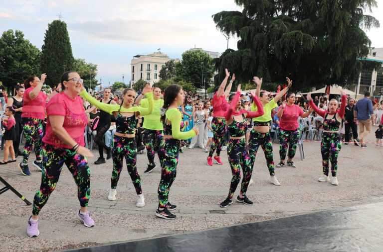 Κέιτ Ντάγκλας: Παγκόσμιο ρεκόρ στα 50μ. ελεύθερο με χρόνο 23.59