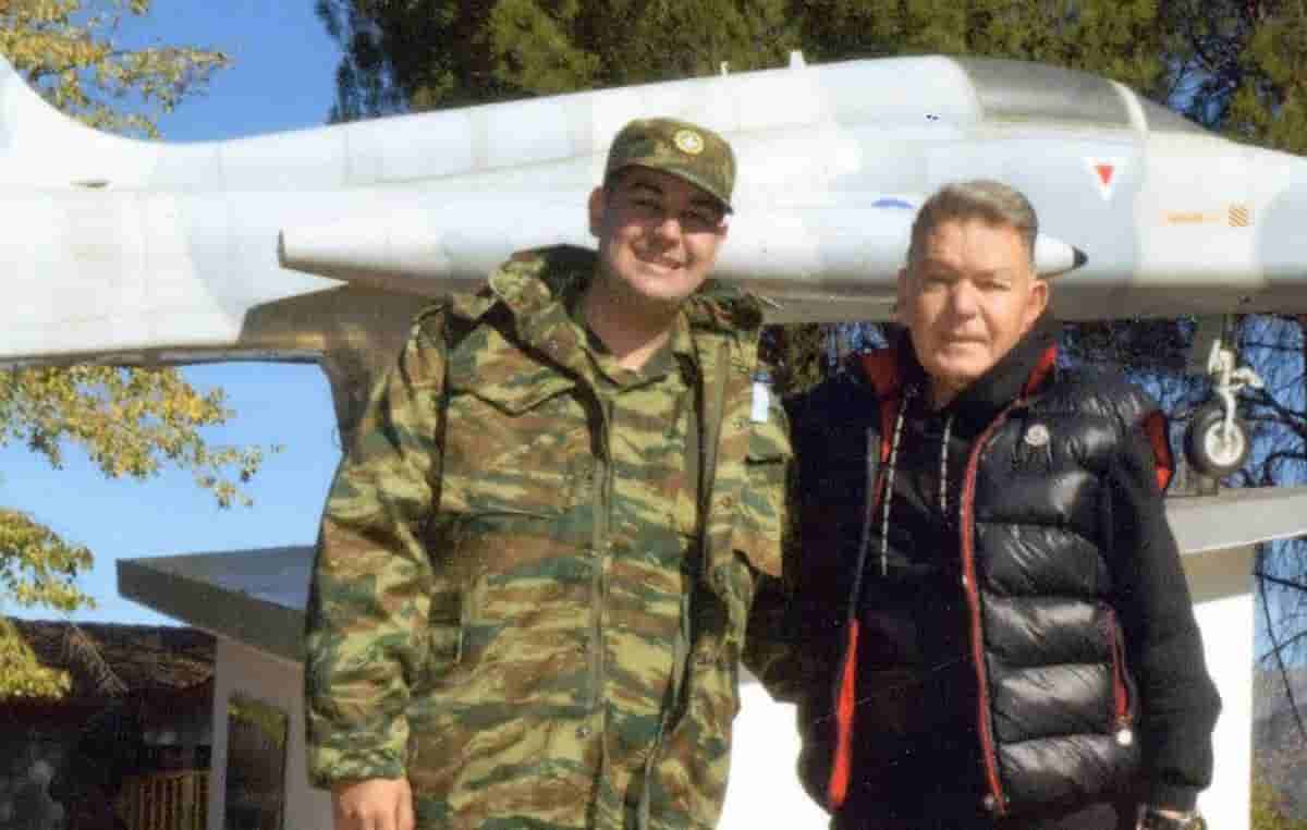 Αναταραχή στο Μπέλφαστ μετά τη βίαιη επίθεση σε άνδρα – Καμένα οχήματα και συγκρούσεις