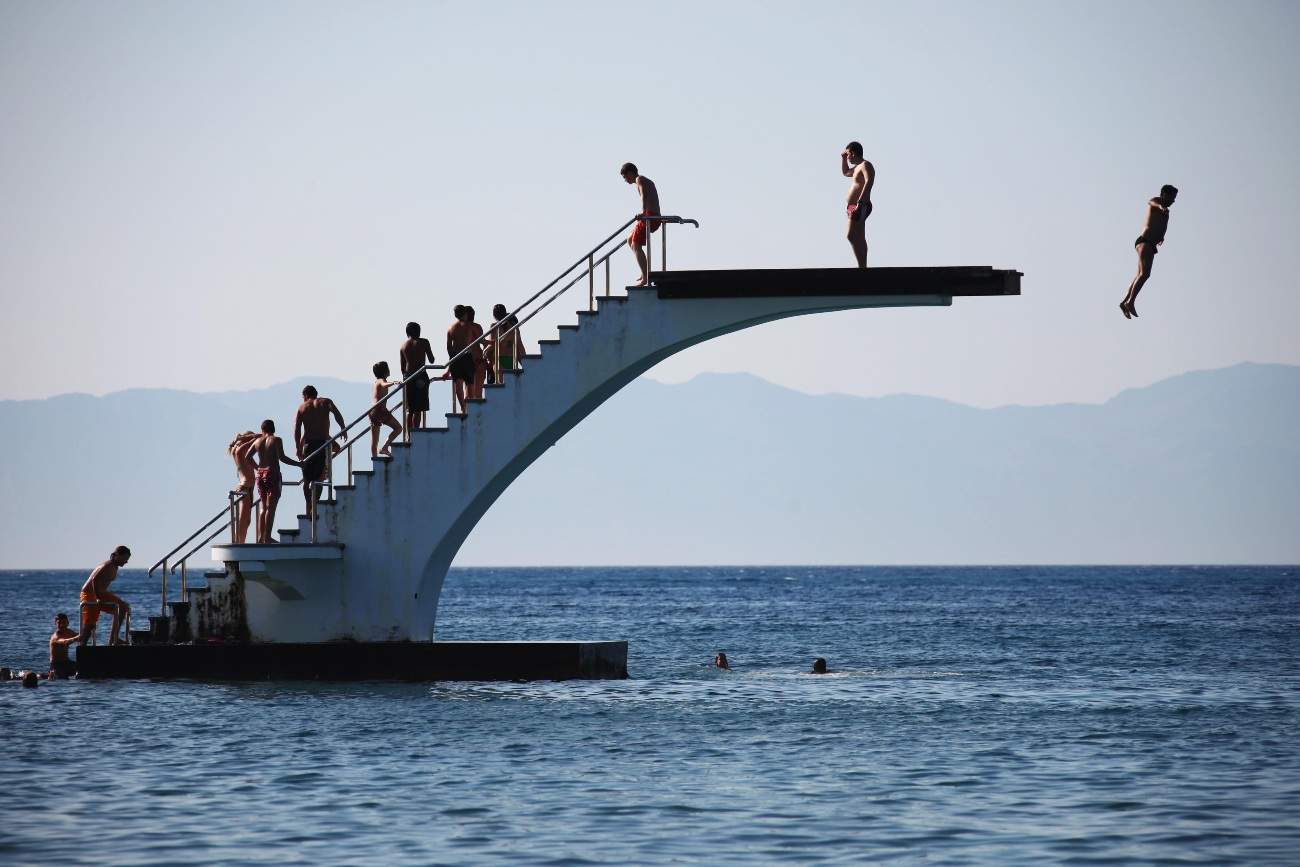 Το πετρέλαιο παίρνει «φωτιά» μετά τη νέα ένταση στον Κόλπο