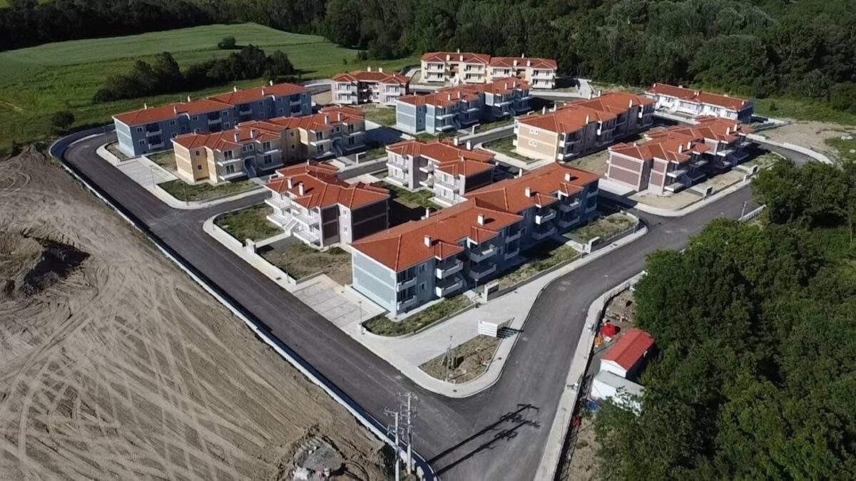 Μείον μία ακόμη έδρα για τον ΣΥΡΙΖΑ μετά την παραίτηση Καραμέρου