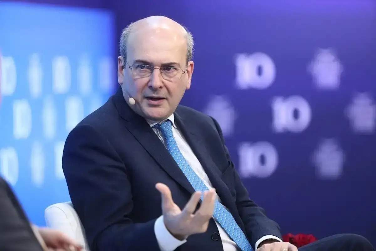 Θεσσαλονίκη: Νέο βίντεο από την καμπίνα του αεροσκάφους με το σπασμένο παράθυρο εν ώρα πτήσης