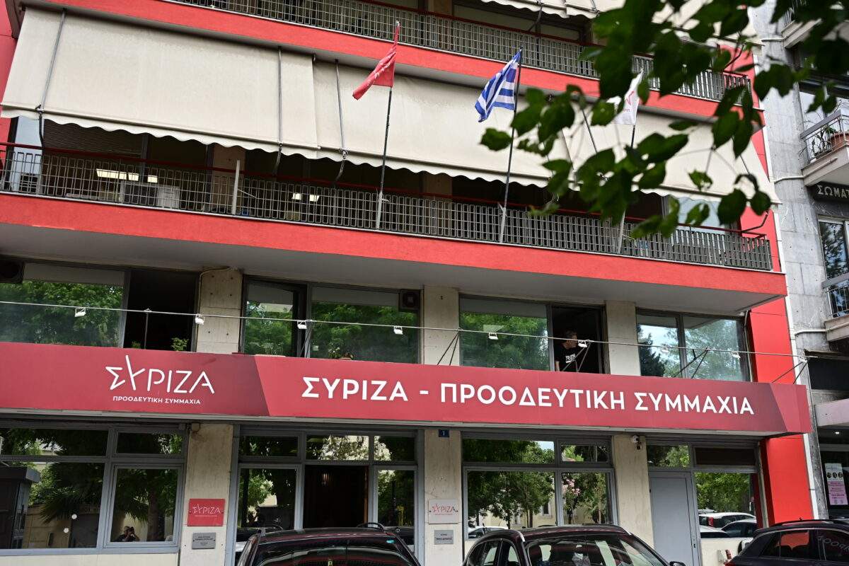 Φωτιά στη Λέρο: Επιχειρεί ελικόπτερο από τη Σάμο και πυροσβέστες από την Κω