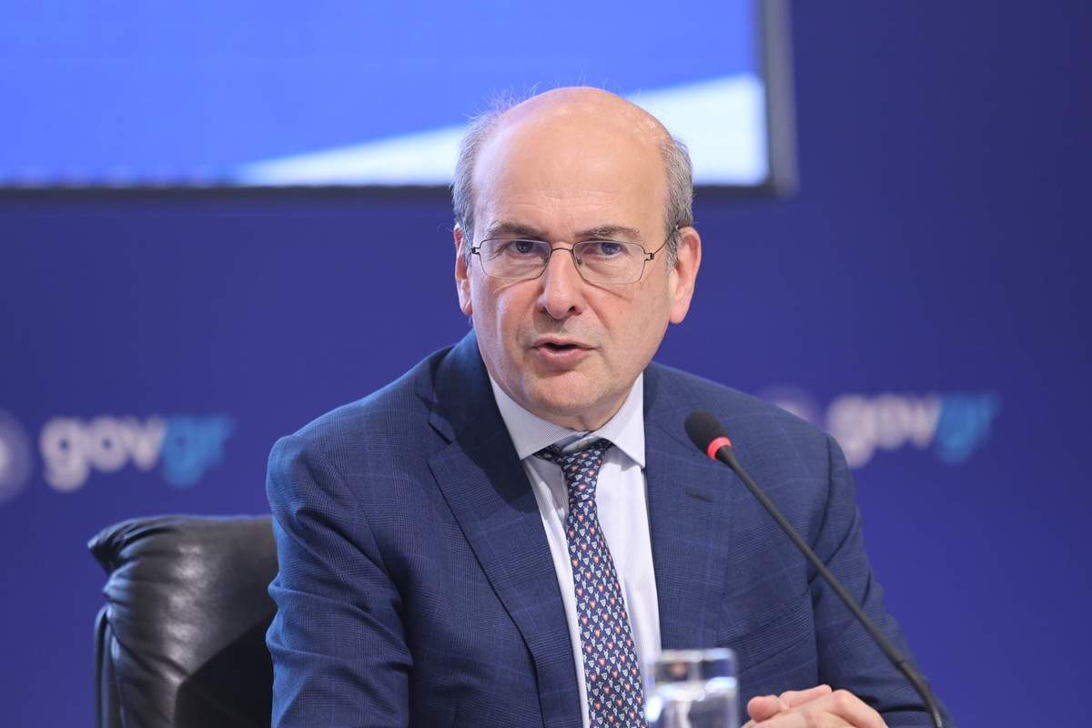 Νεότερα από τη ωωτιά σε διαμέρισμα μετά από έκρηξη κλιματιστικού (βίντεο) – Στο νοσοκομείο μητέρα και παιδί
