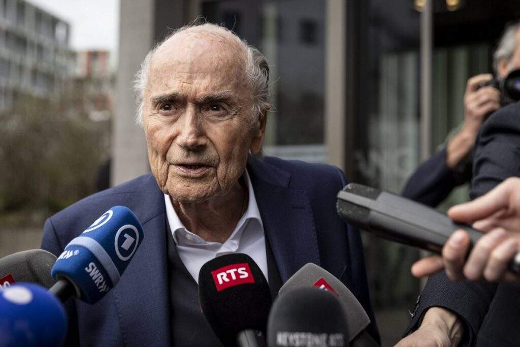 Καιρός: Άνεμοι με ριπές που φτάνουν τα 130 χλμ/ώρα στην Κάρυστο – Δείτε τον χάρτη