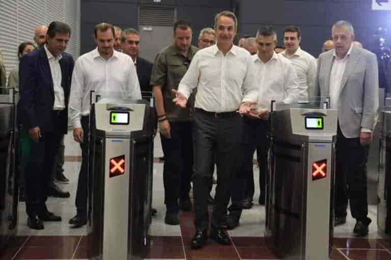 ΕΚΤΑΚΤΟ – ΠPOΣOXH: Κλείστε Αμέσως Το Τηλέφωνο Αν Σας Καλέσουν Από Αυτόν τον Αριθμό – Θα σας Kλέψouv εκατοντάδες Eupώ
